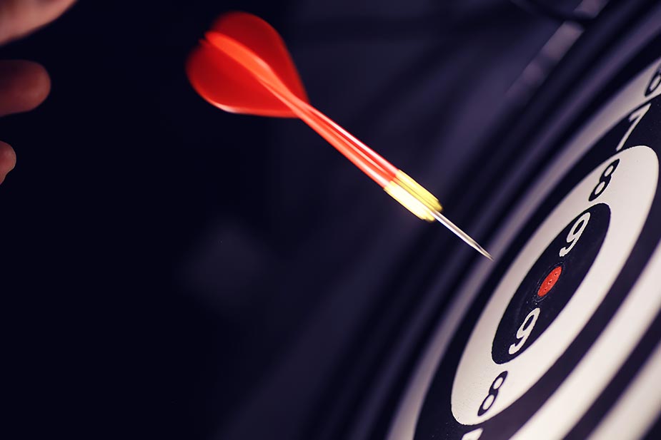 Pikado strelica pogađa centar