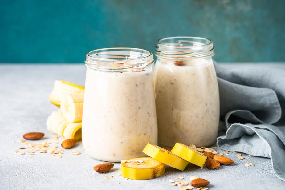 Smuti od sojinog mleka, badema i banane