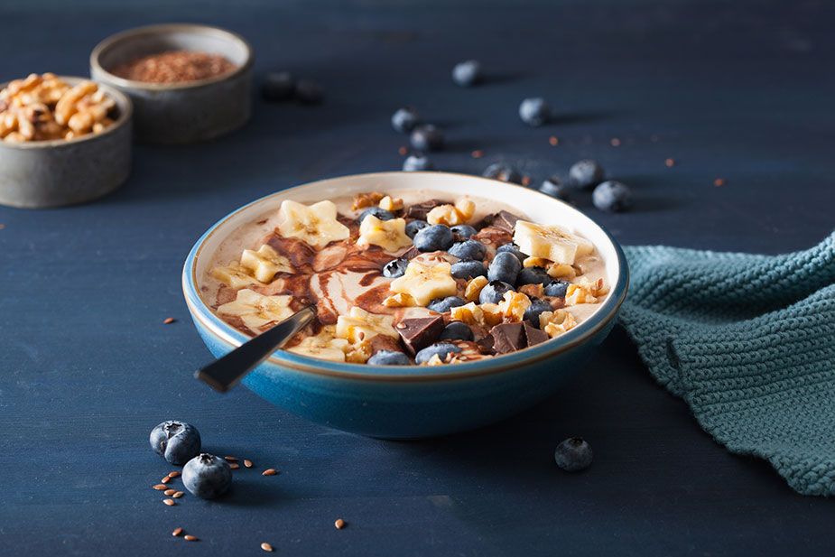 činija u kojoj se nalazi ovsena kaša